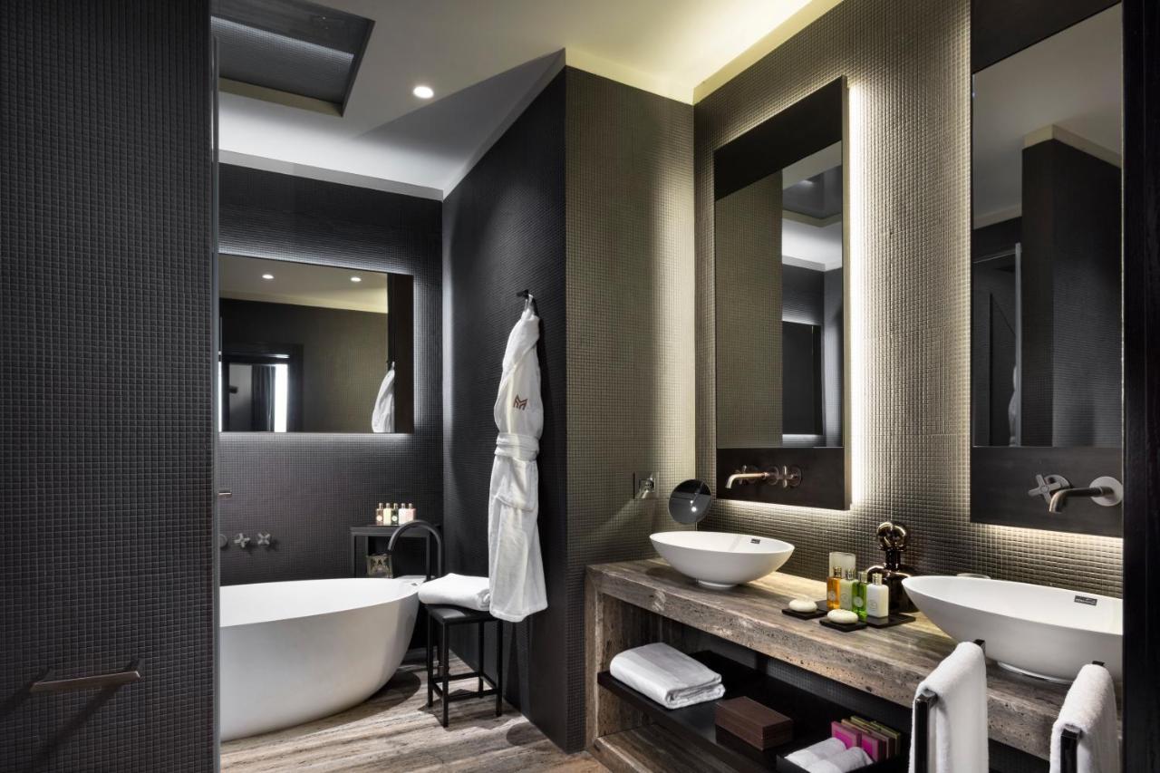 Mine & Yours Lecce Hotel ภายนอก รูปภาพ